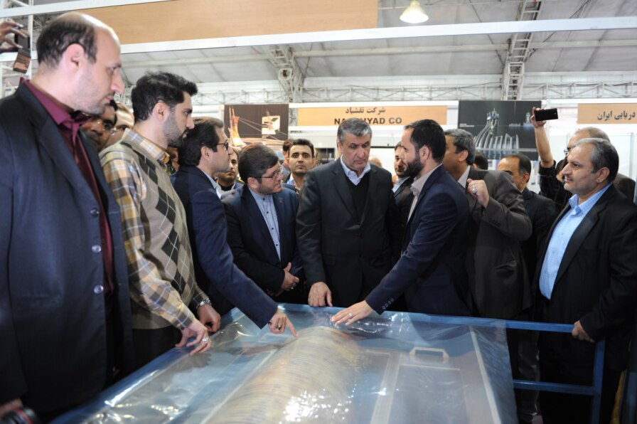 رونمایی از دستگاه اسکیمر در حاشیه نمایشگاه بین المللی سواحل و بنادر با حضور وزیر محترم راه و شهرسازی